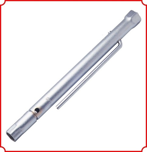 Spark plug removal - spark, spanner